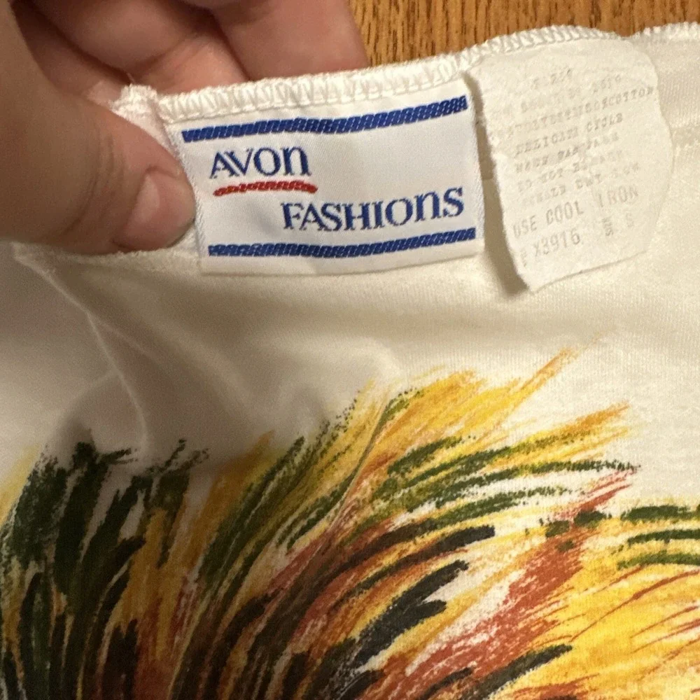 Vintage 80s Avon Fashion Safari Lion Shirt Size Small Women's